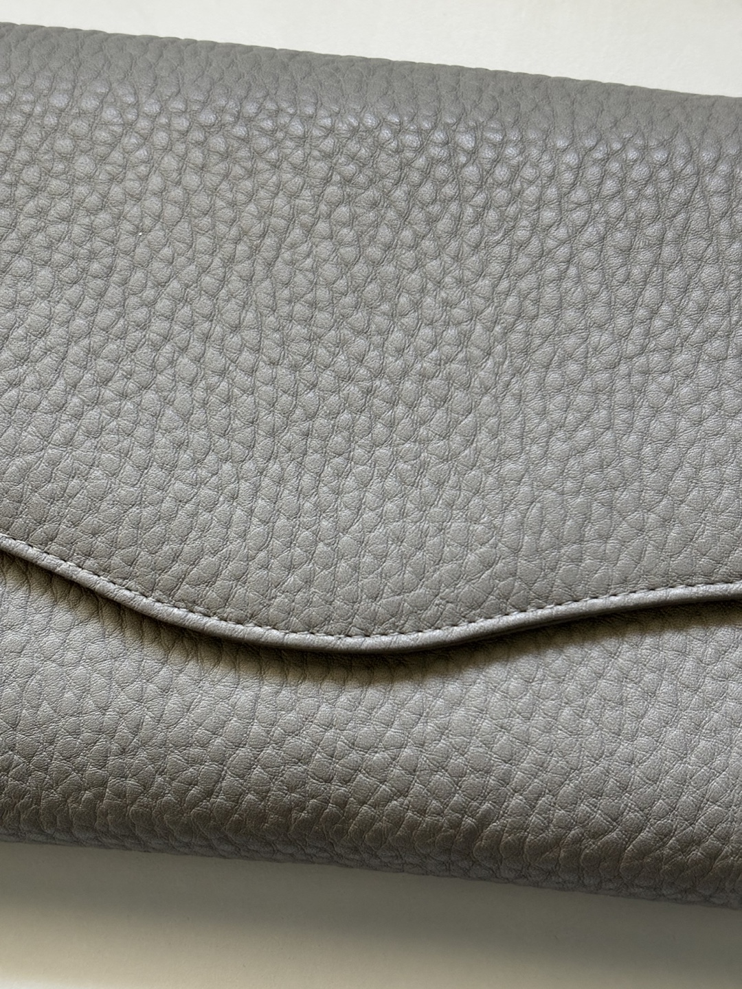 Grey Leather Clutch with Chain - photo 2