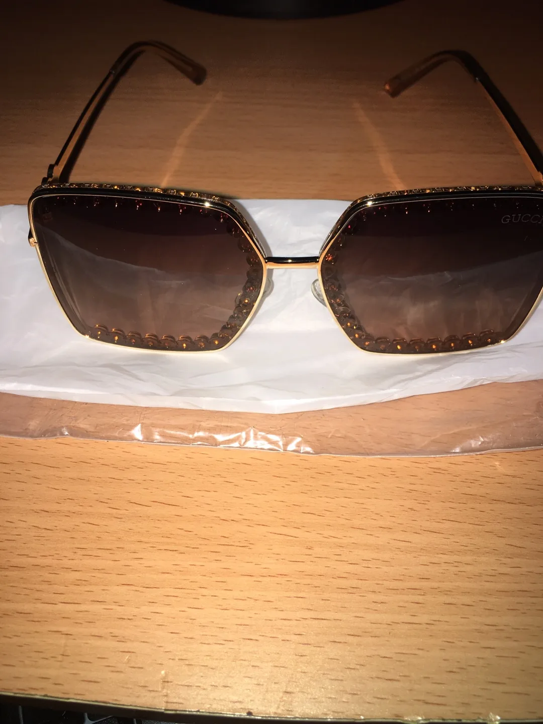 Gucci Sunglasses image indicator(4)