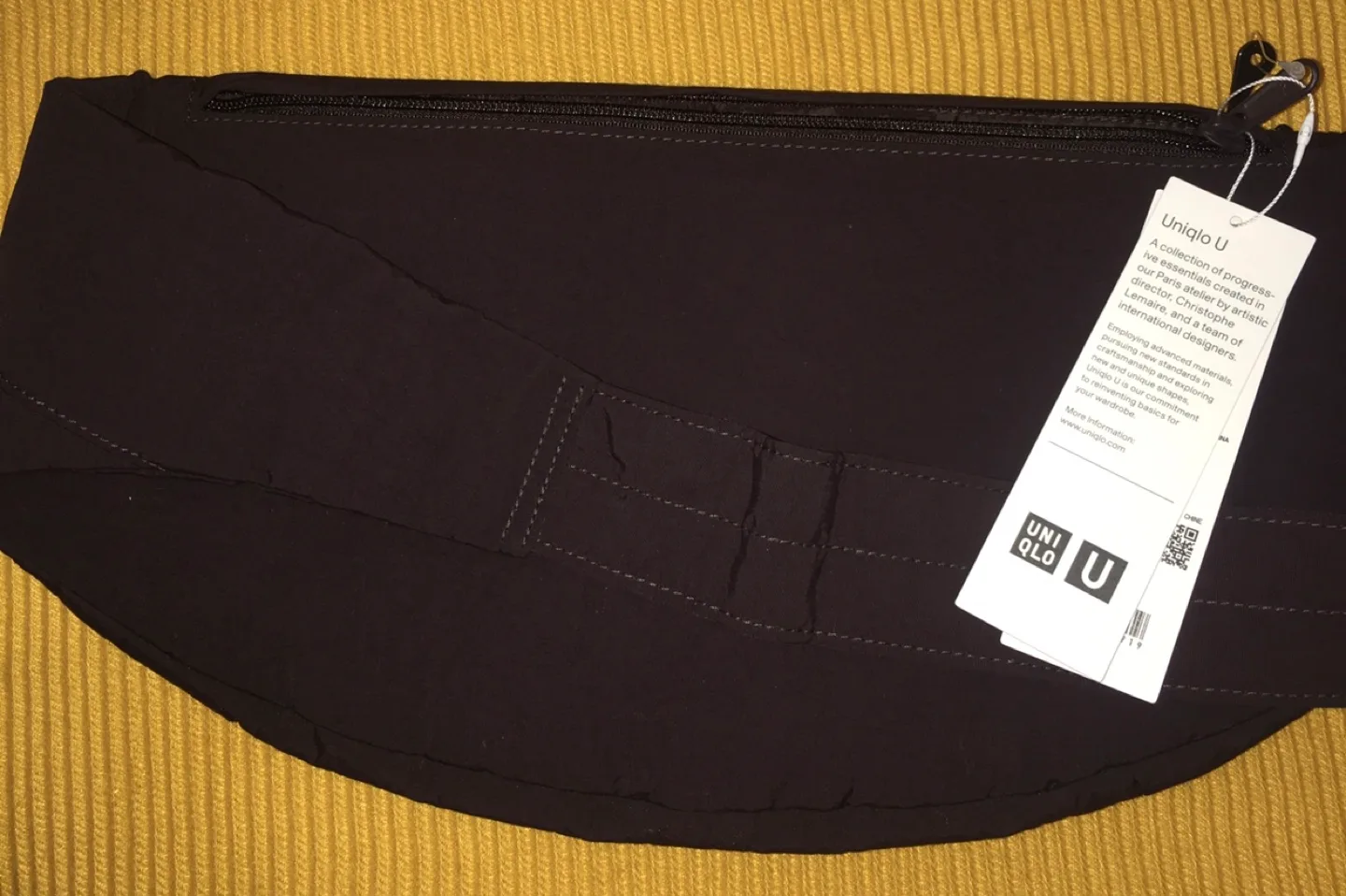 New Uniqlo U Body Bag /Belt Bag- Dark Brown and Mustard image indicator(3)