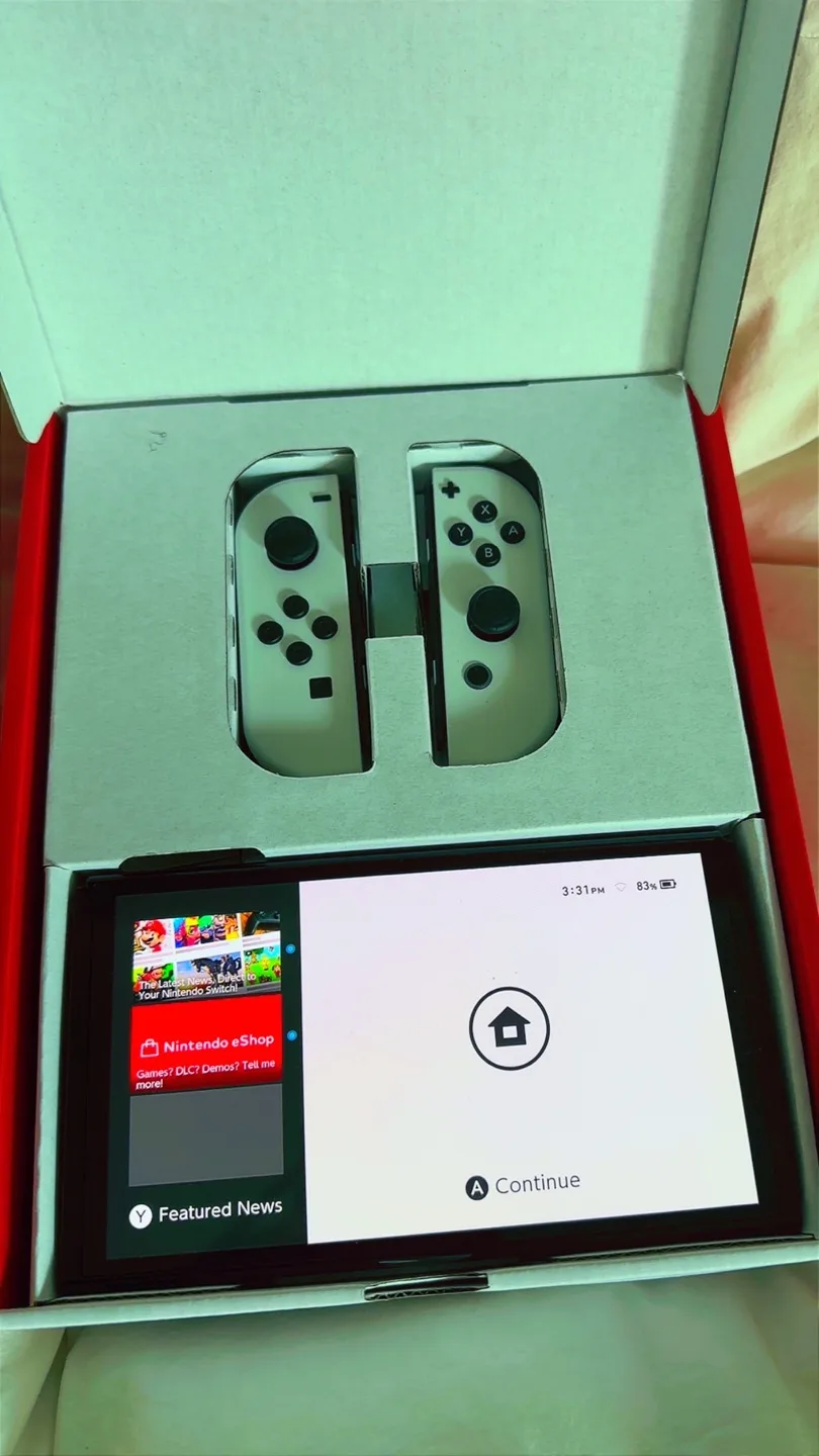 Like New Nintendo Switch OLED (White) image indicator(2)