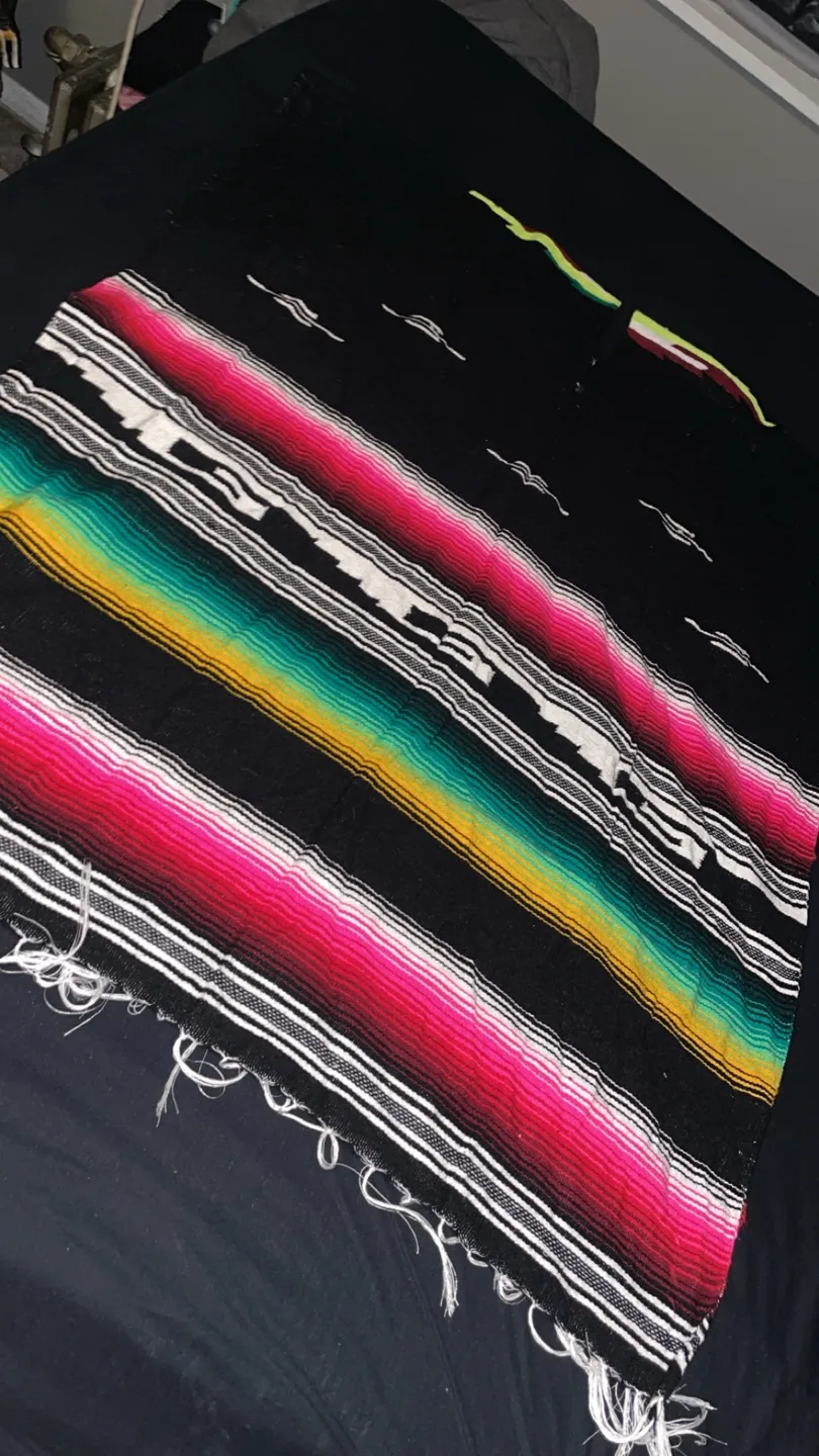 Mexican sarape (Poncho) thumbnail