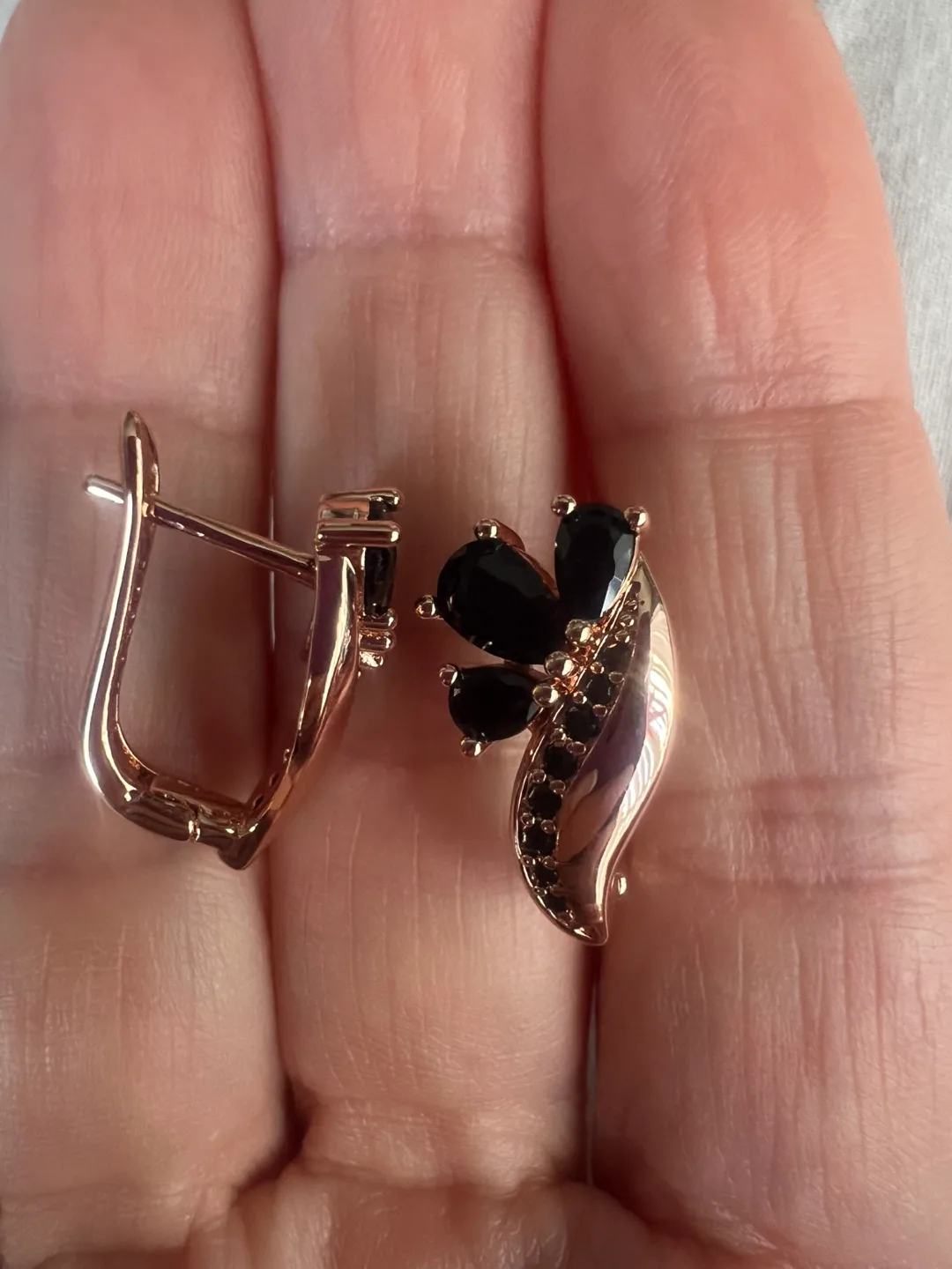 14k onyx earrings