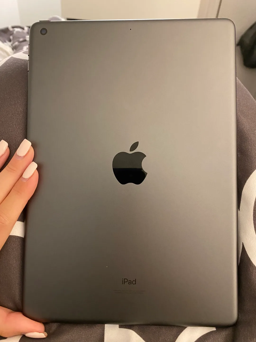 Apple iPad 9th Gen 64GB PRISTINE CONDITION ✨ image indicator(5)