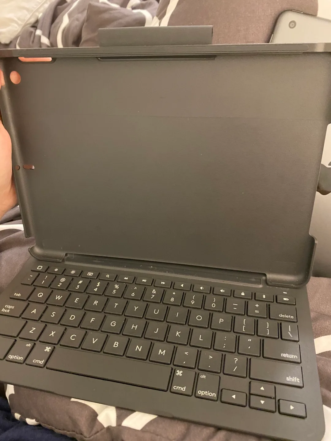 Apple iPad 9th Gen 64GB PRISTINE CONDITION ✨ image indicator(7)