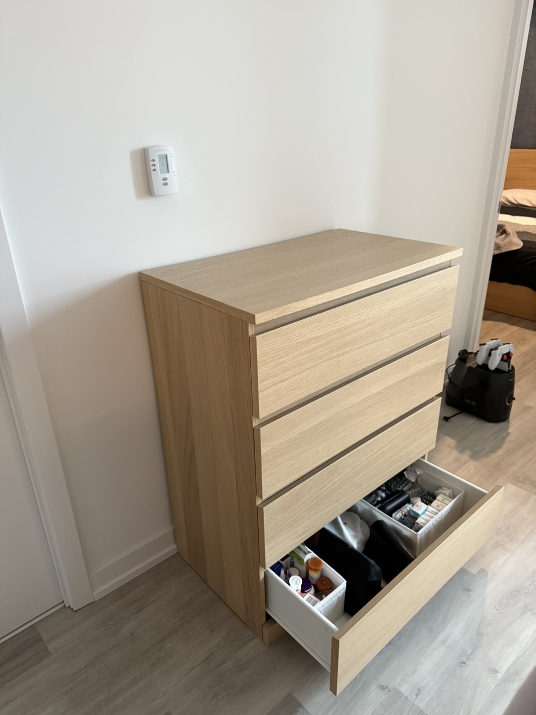 IKEA Malm 4-Drawer Chest - photo 2