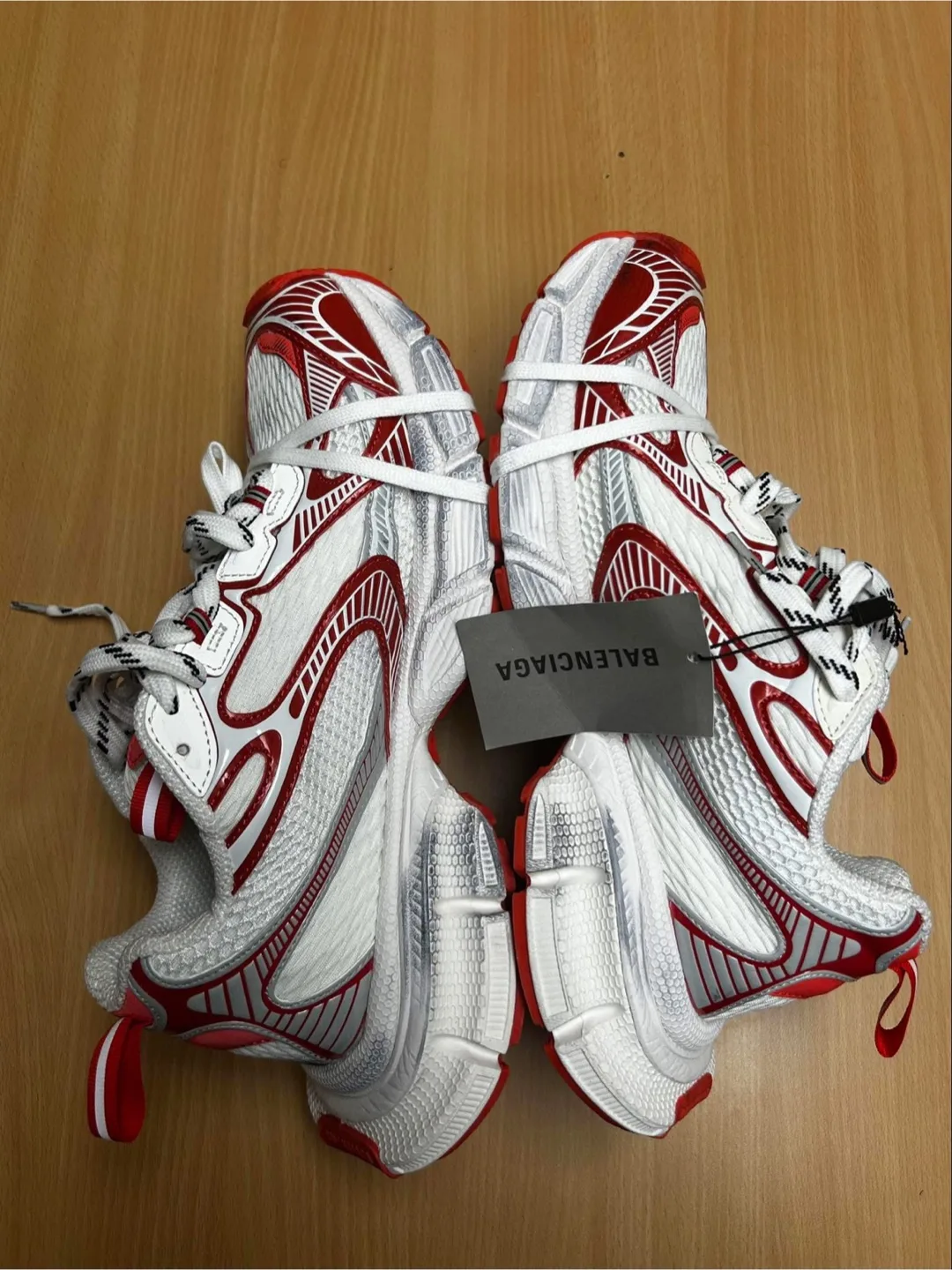 Balenciaga Red-White 3XL image indicator(4)