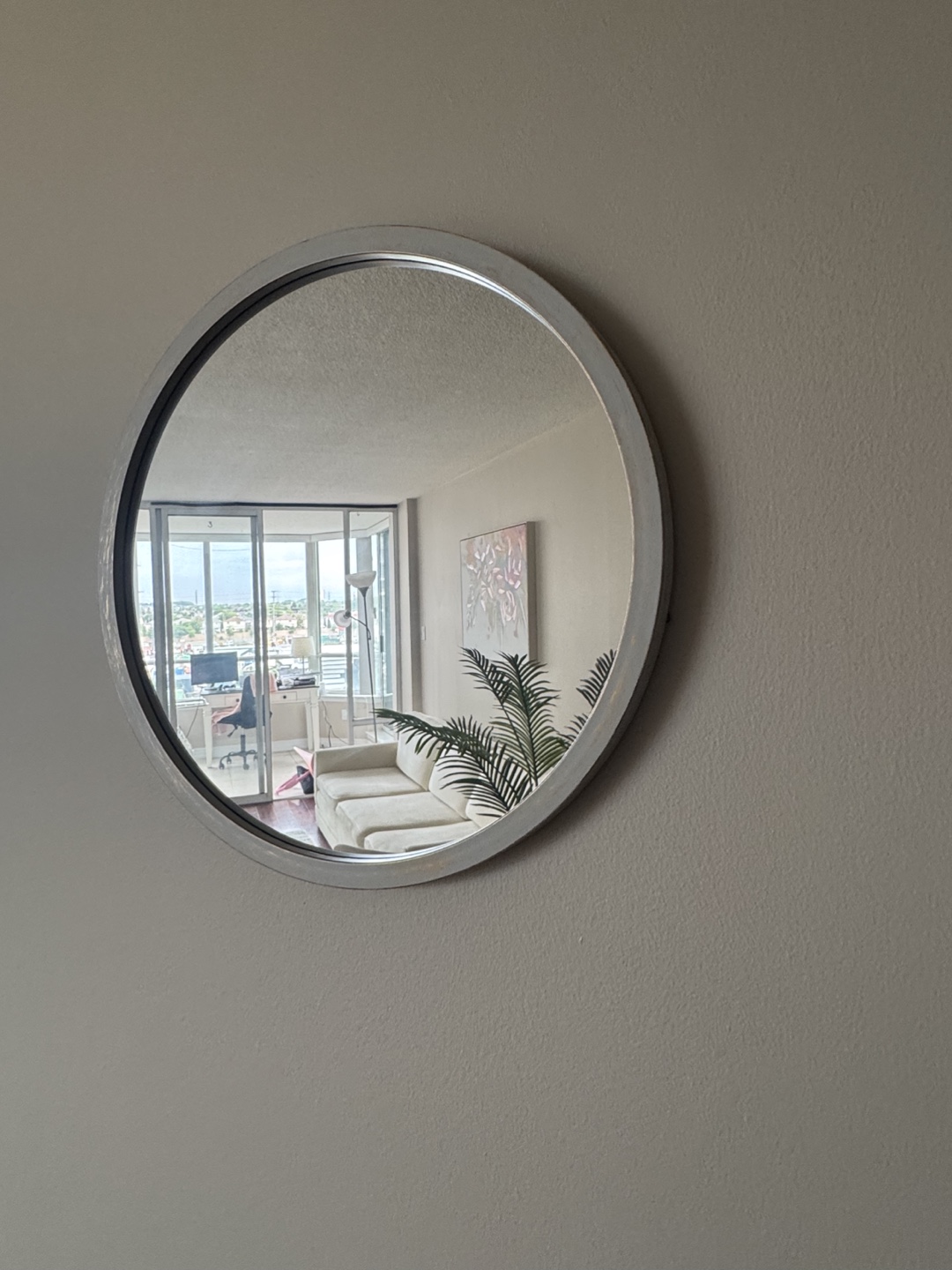 Round Wall Mirror
