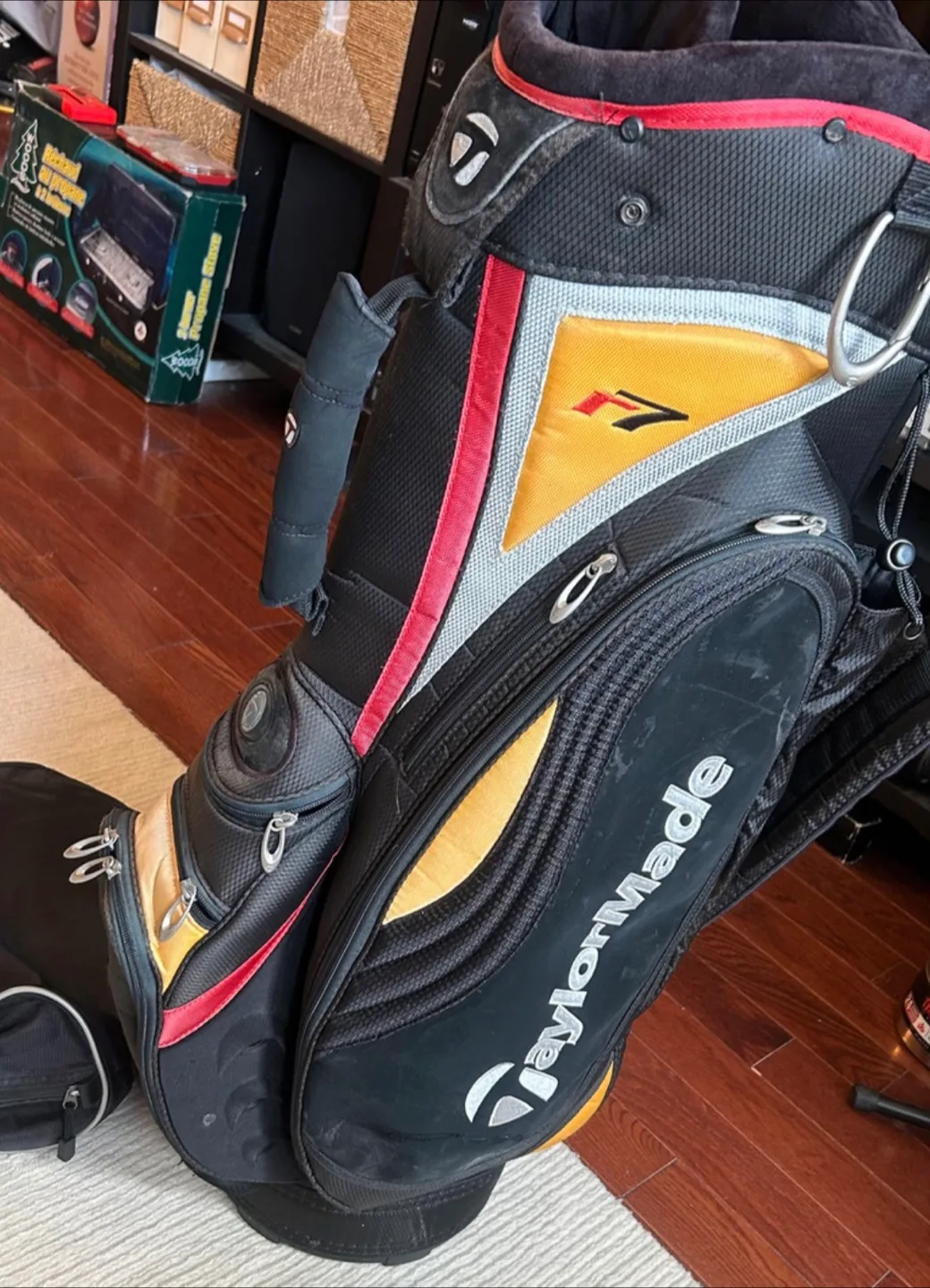 TaylorMade r7 Cart Bag