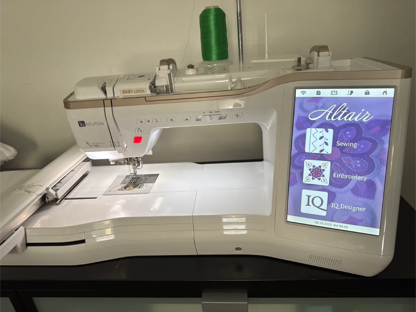 Baby Lock Altair Embroidery Machine image indicator(5)