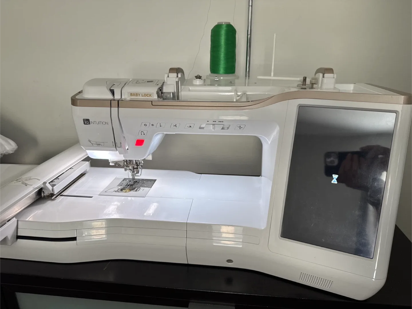 Baby Lock Altair Embroidery Machine image indicator(3)