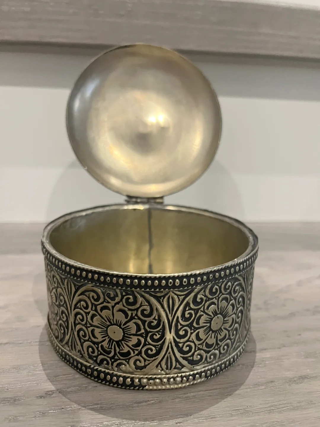 Ornate Silver Trinket Box- Barber Antique image indicator(4)