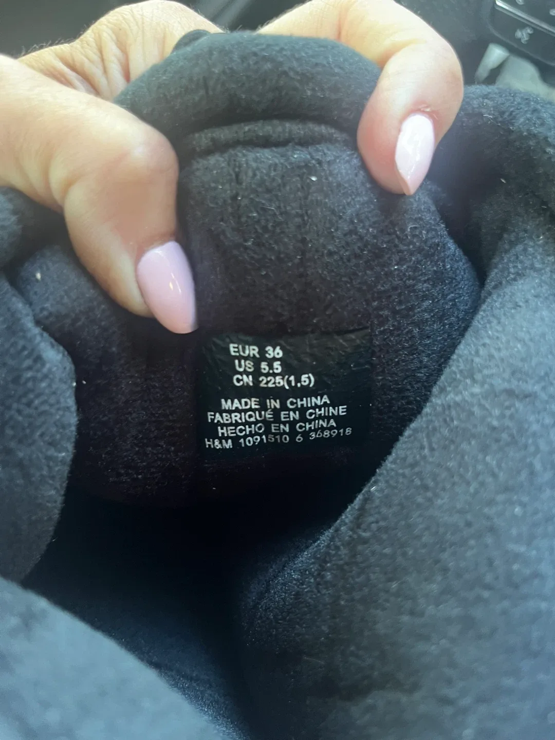 H&M Black Puffer Winter Boots - Size 5.5 image indicator(3)