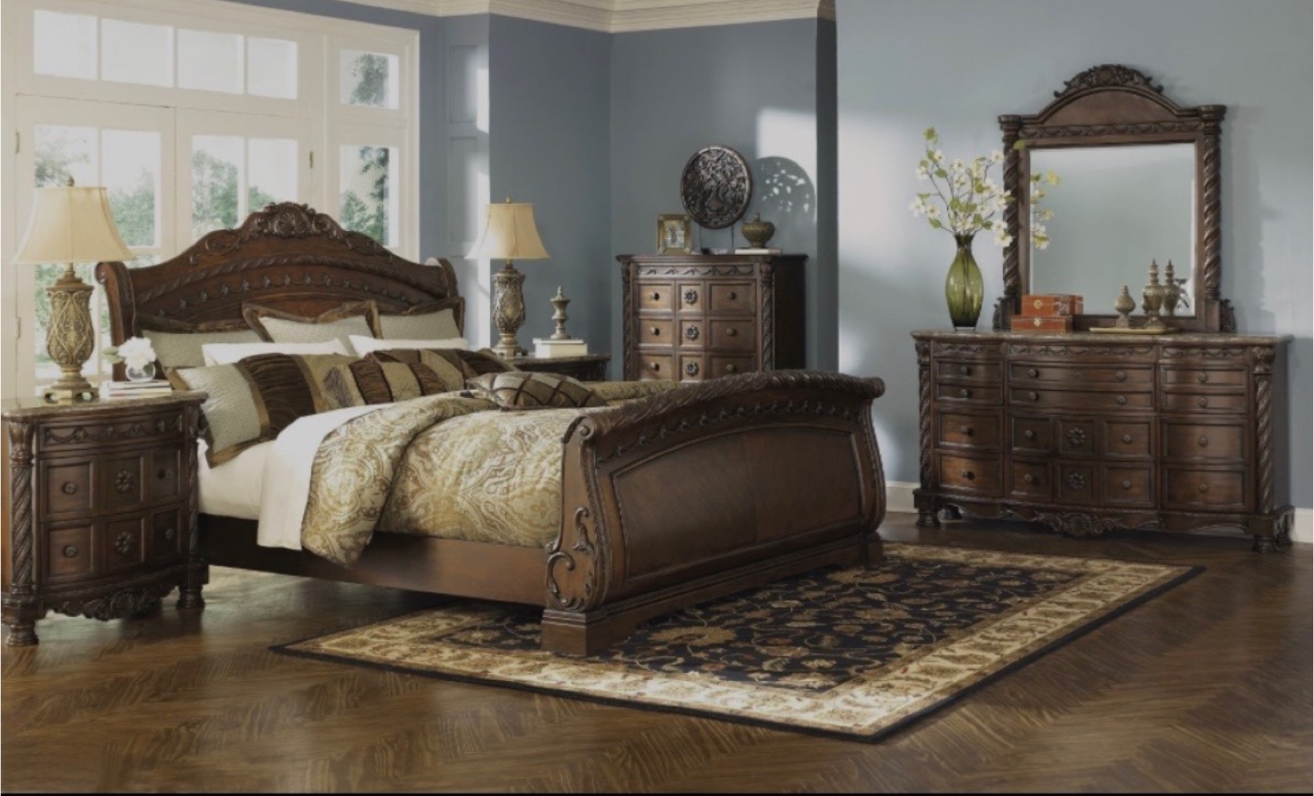 Bedroom Set - Dresser, Mirror, Nightstand - photo 5