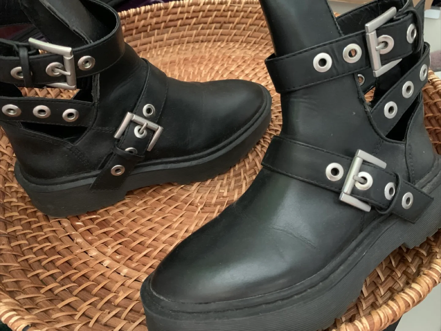 ZARA Black Platform Ankle Boots with Buckles Size 36 image indicator(2)