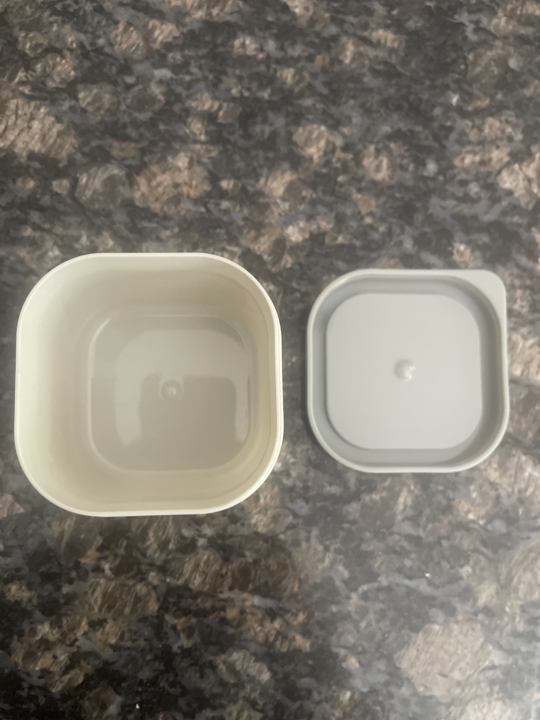Square Food Storage Container - photo 2