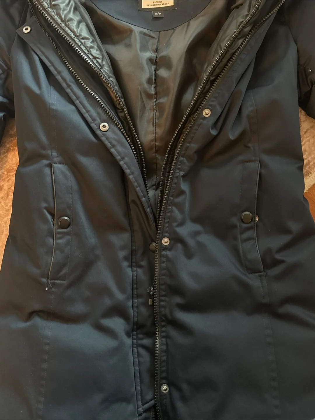 Womens Black winter coat - Size XS image indicator(2)