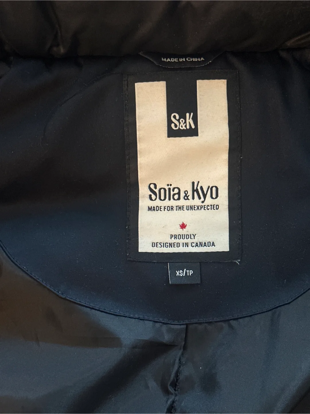 Womens Black winter coat - Size XS image indicator(3)