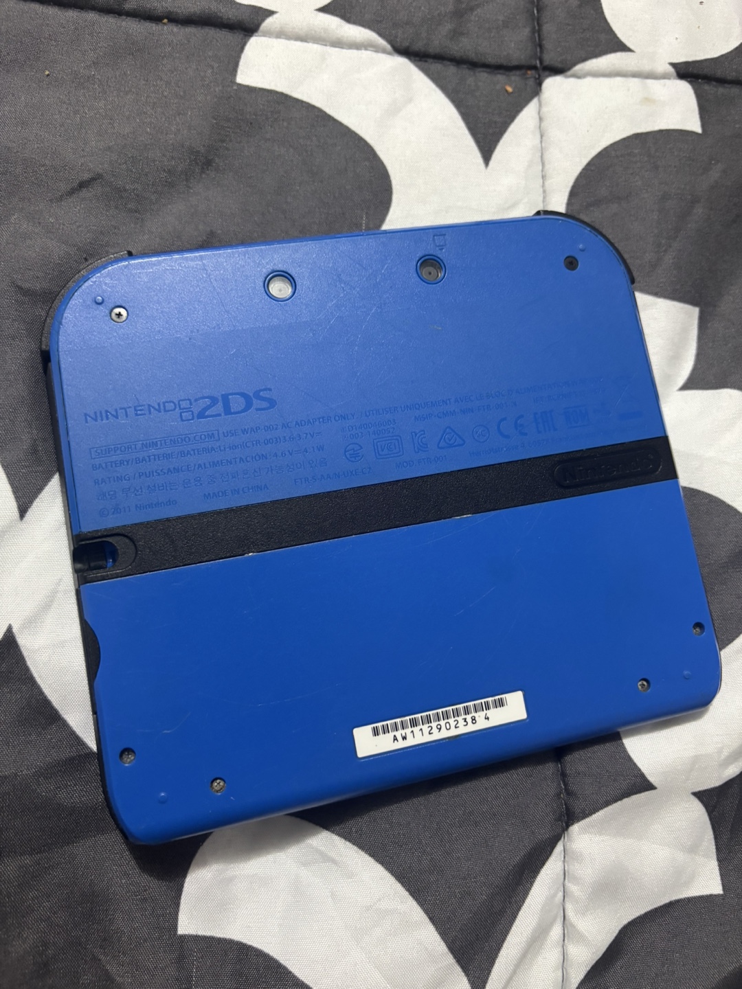 Nintendo 2DS Blue Handheld Console - photo 2