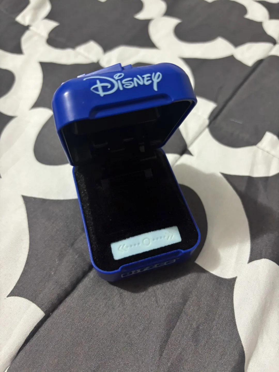 Disney Bitzee image indicator(2)