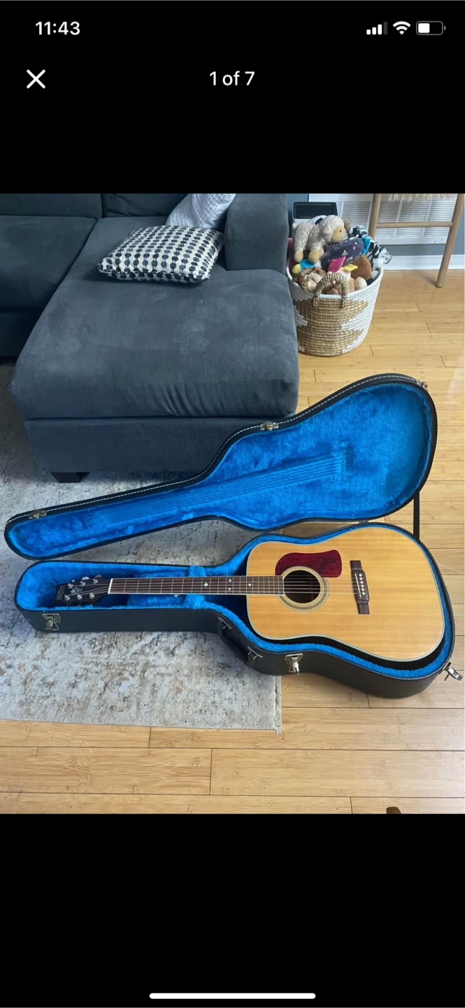 Washburn Acoustic Guitar w/ Case