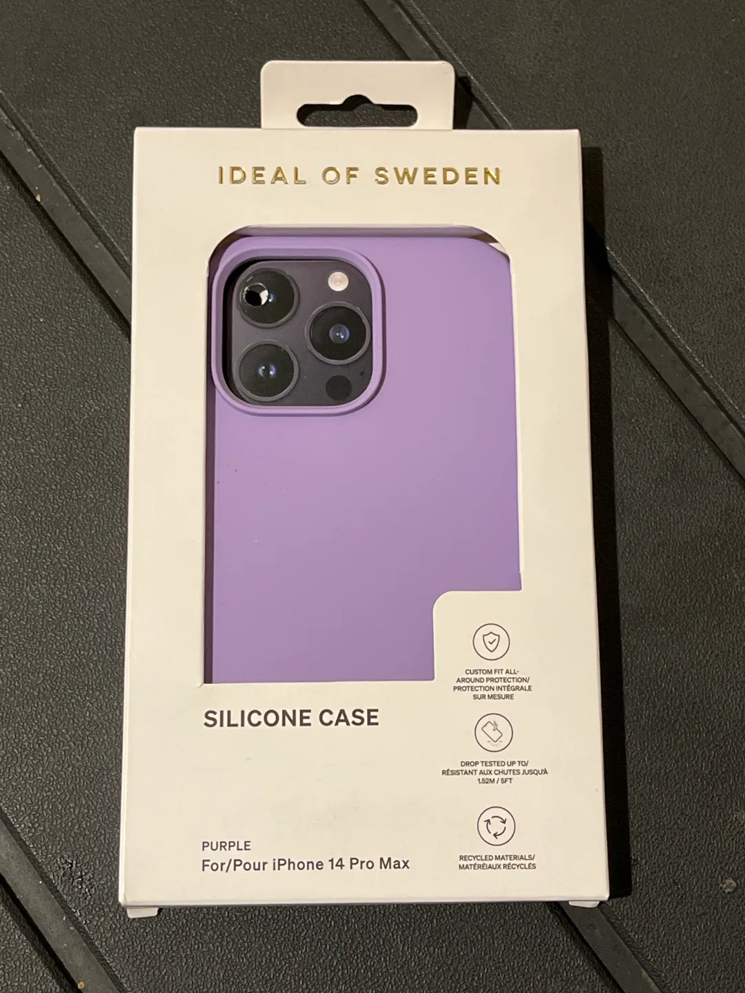 IDEAL OF SWEDEN Purple Silicone Case for iPhone 14 Pro Max thumbnail