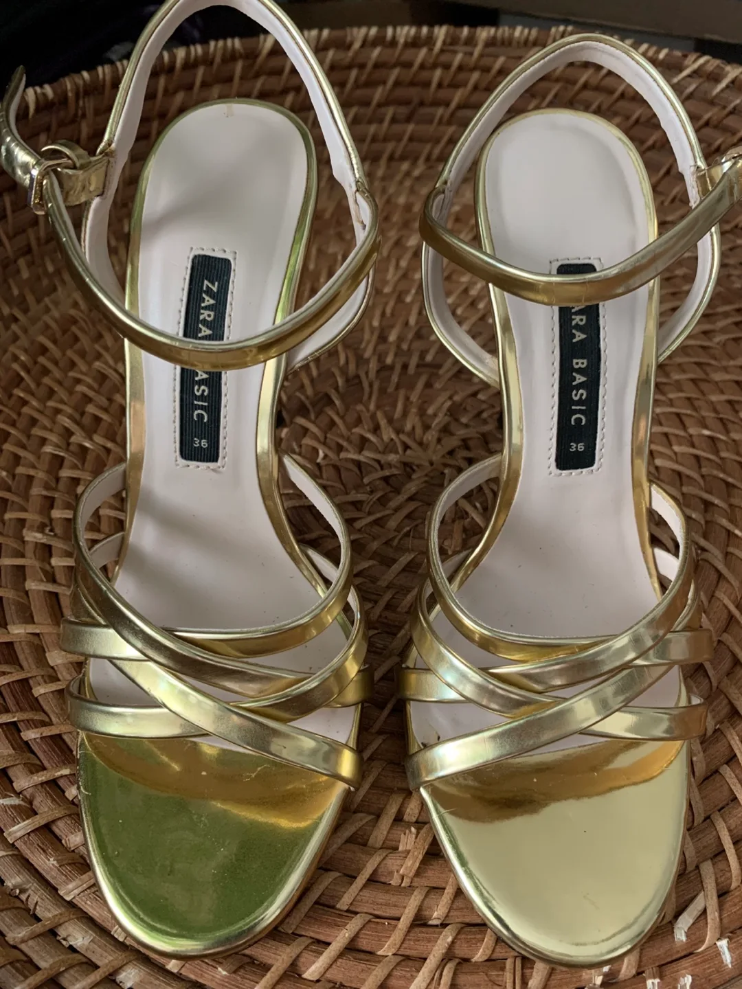 Zara Basic Gold Heels - Size 36 image indicator(3)