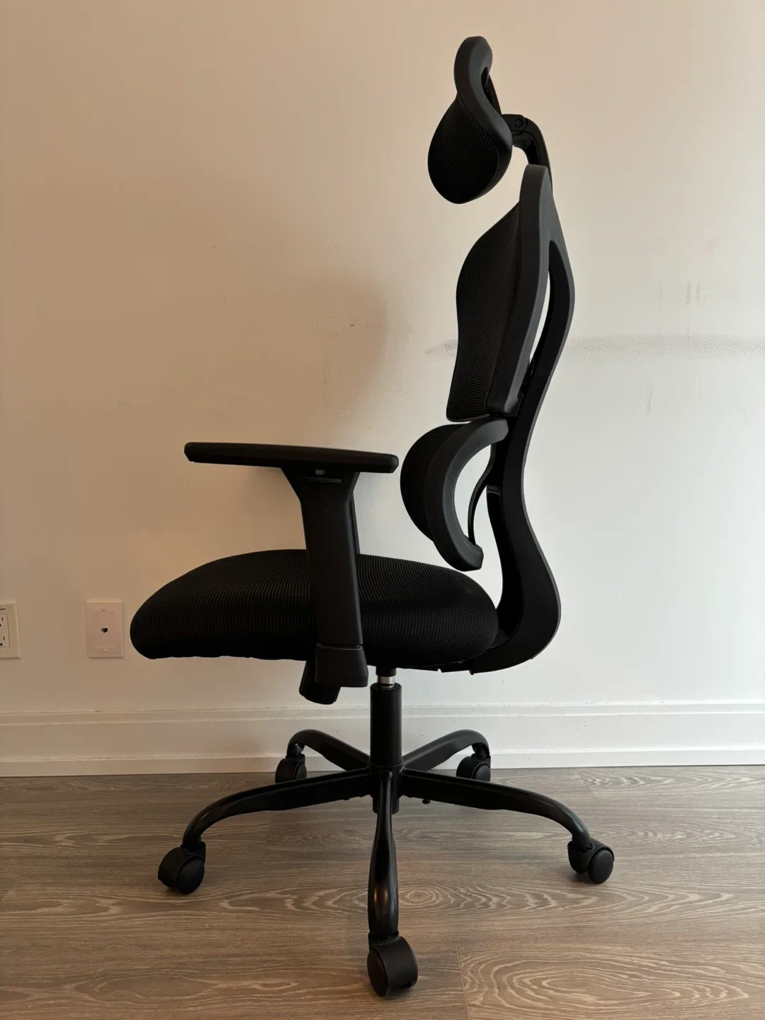 Ergonomic Mesh Office Chair with Lumbar & Head Support image indicator(2)
