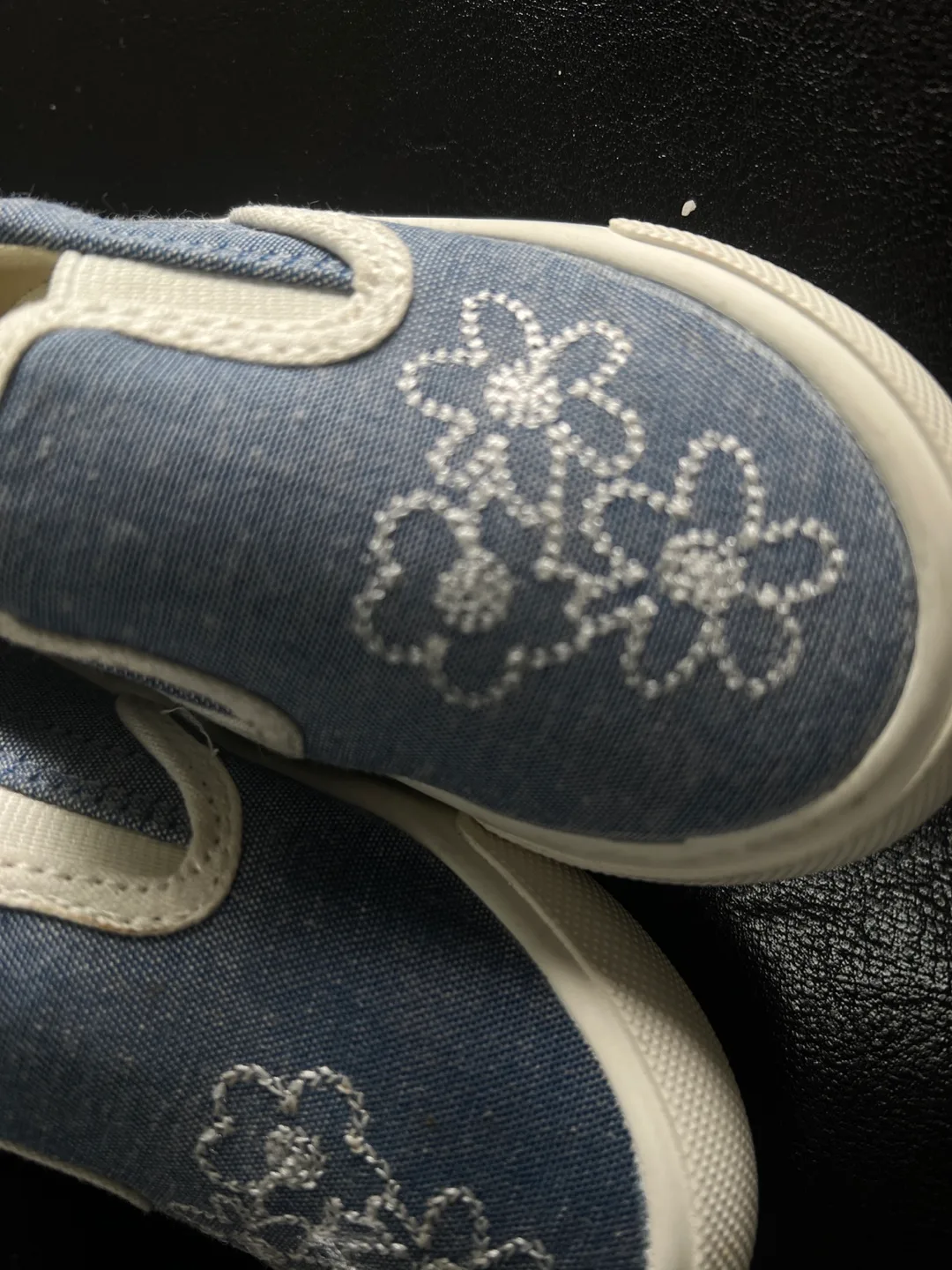 Old Navy Denim Slip-On Shoes with Floral Design image indicator(3)