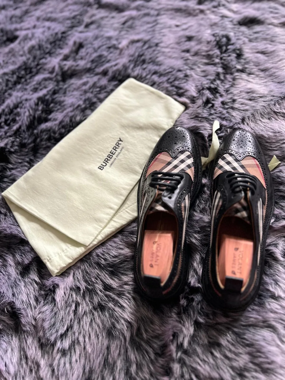 Burberry London England Wingtip Oxford Dress Shoes image indicator(5)