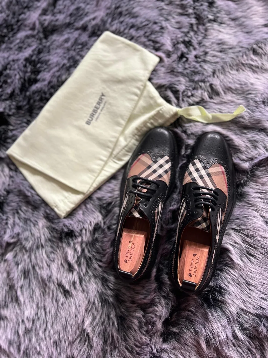 Burberry London England Wingtip Oxford Dress Shoes image indicator(7)