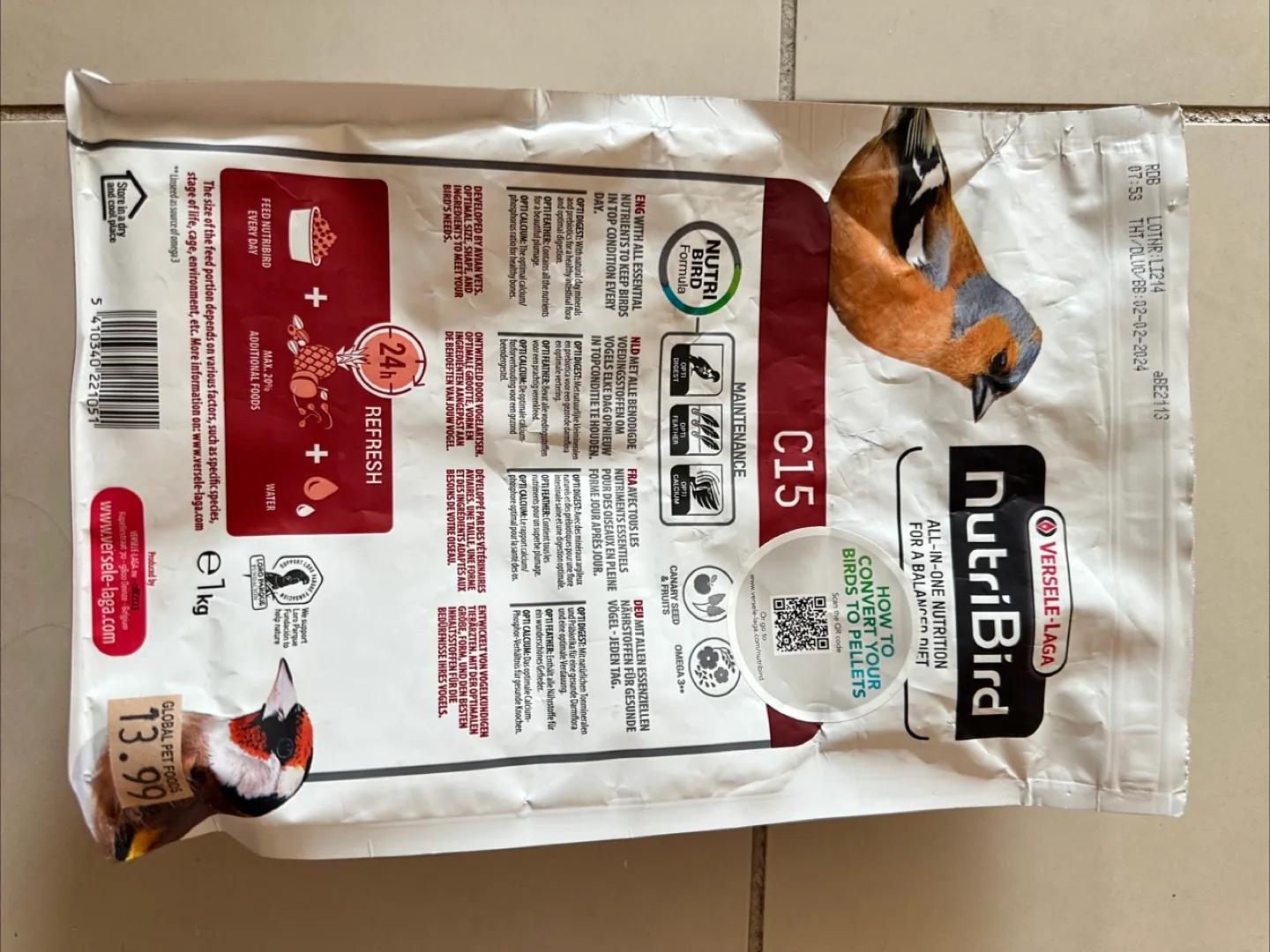 Versele-Laga NutriBird C15 Bird Pellets - FREE image indicator(2)