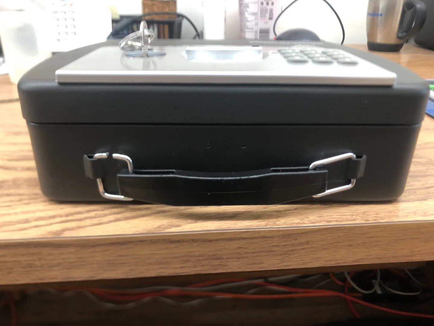 SentrySafe Portable Safe with Key image indicator(2)