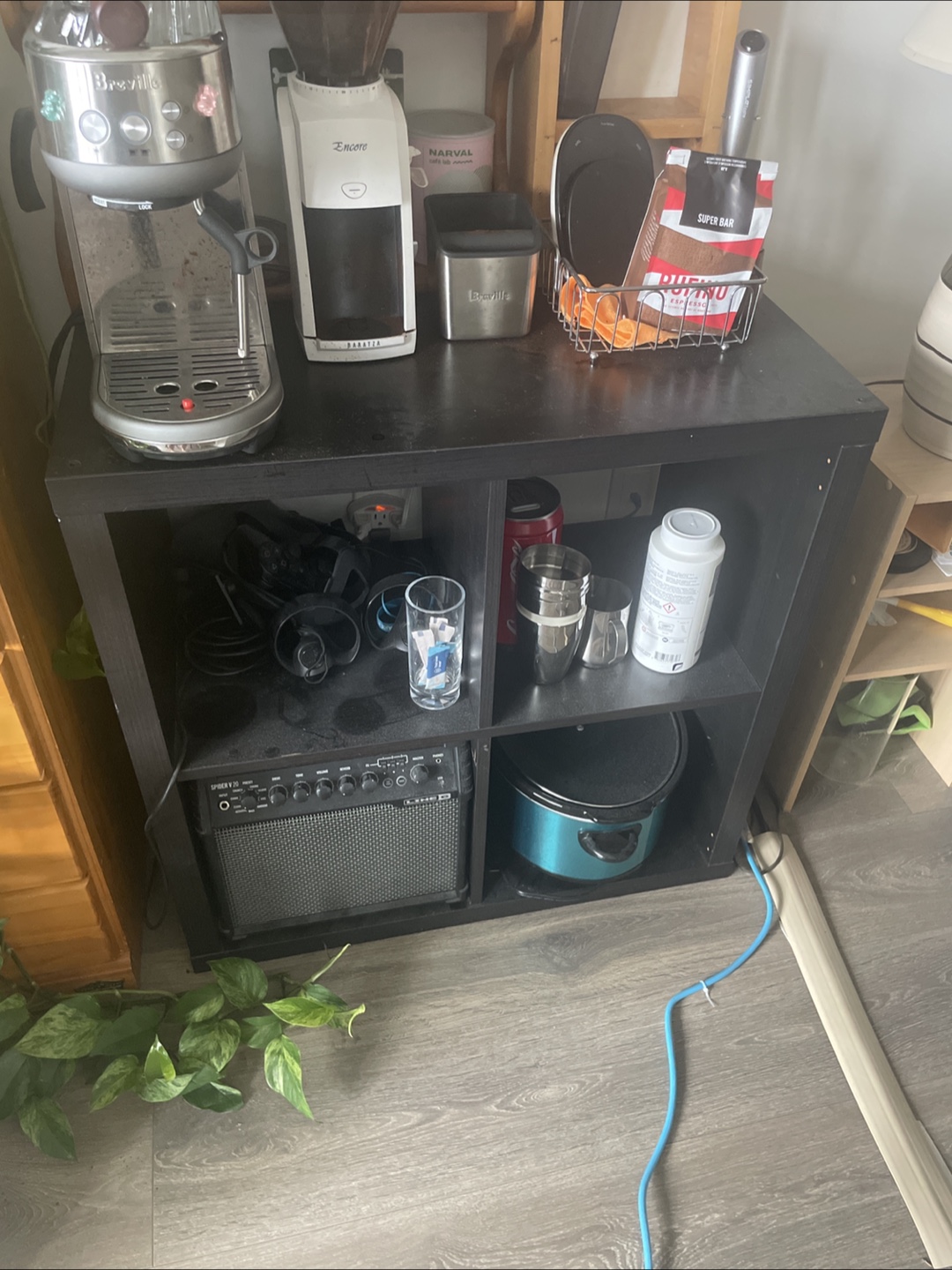 Kallax shelf 2x2