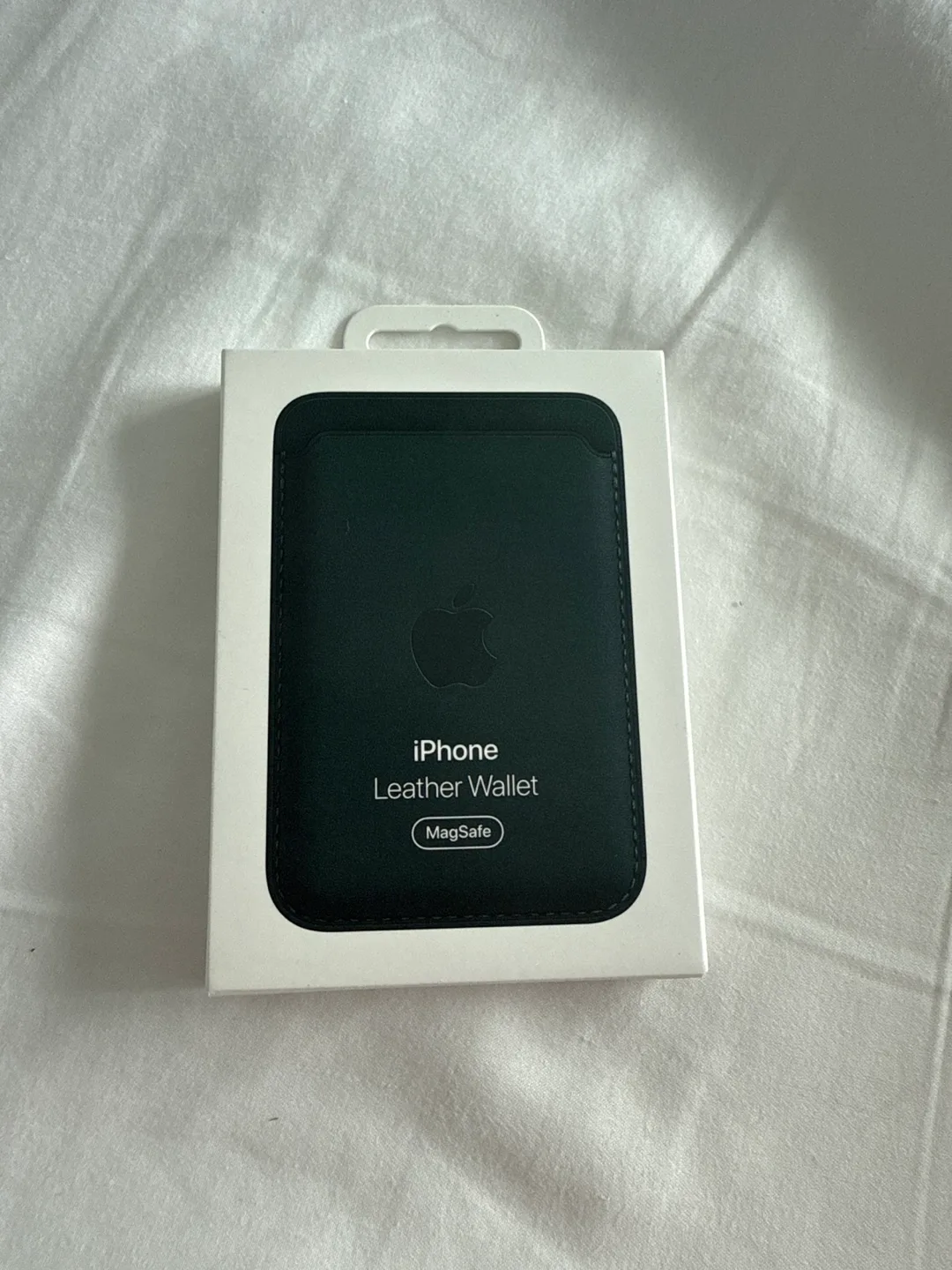 Apple iPhone Leather Wallet with MagSafe - New in Box!