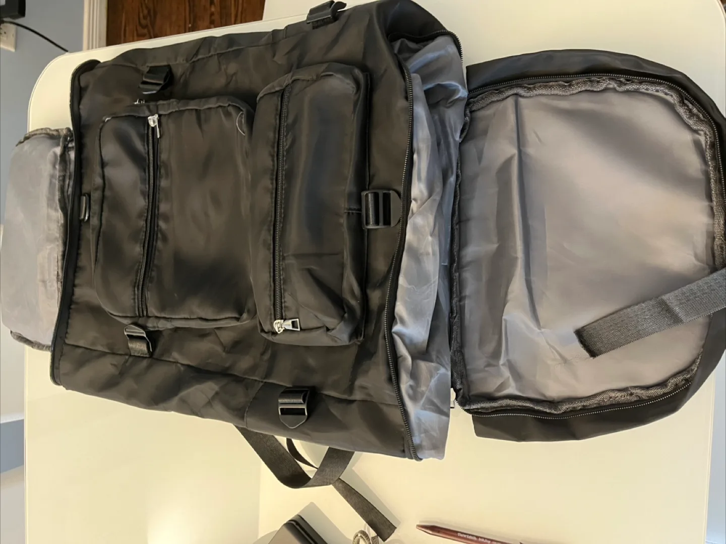 Black Backpack image indicator(2)