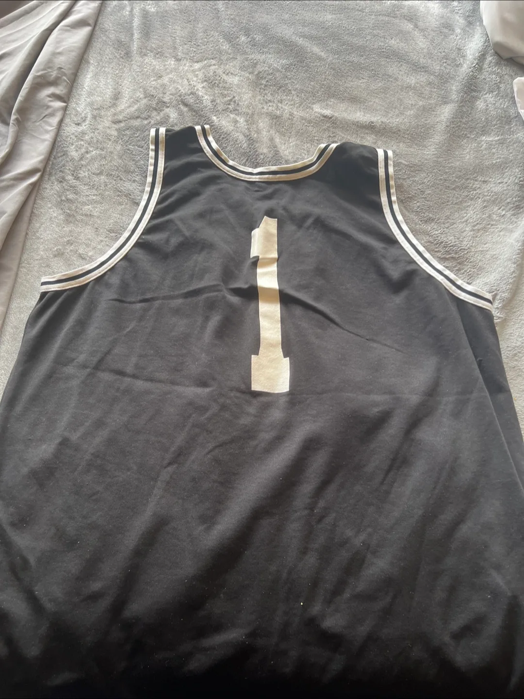 A Tribe Called Quest Basketball Jersey XL image indicator(2)