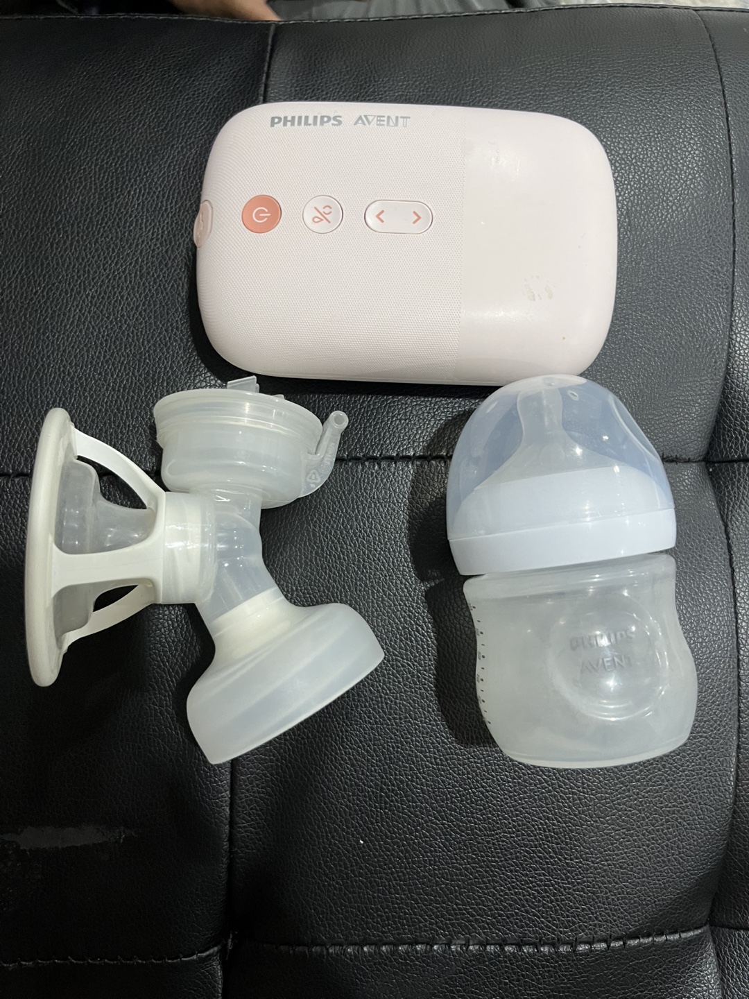 Philips Avent Breast Pump - photo 2