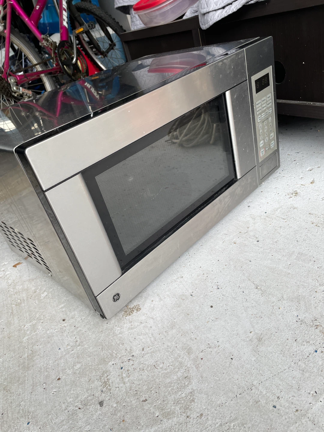 GE Microwave - photo 2