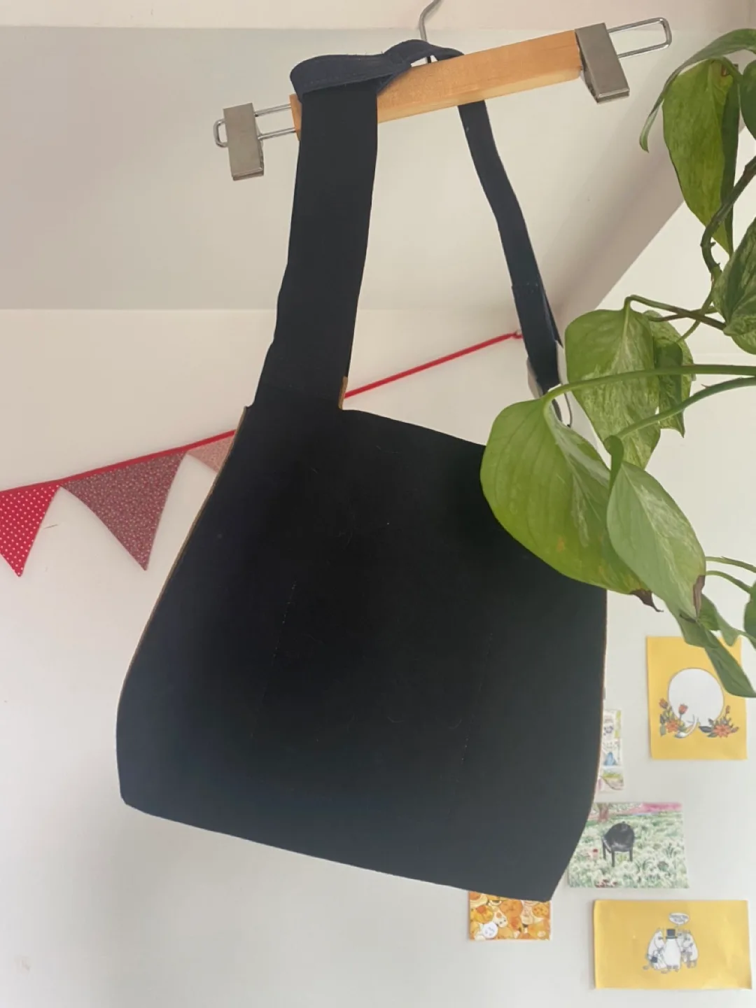 Zattu suede Shoulder Bag image indicator(2)