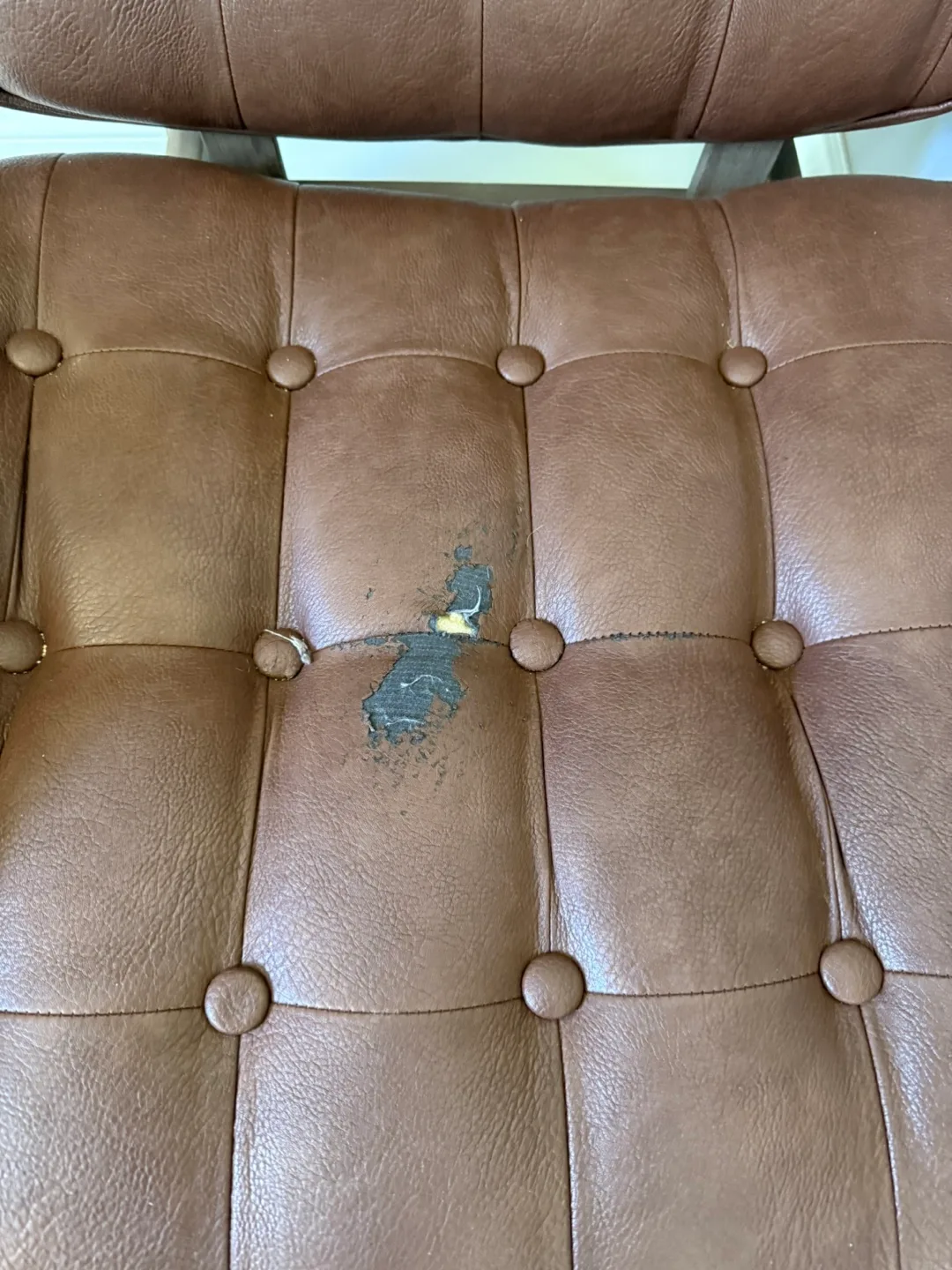 Brown Leather Lounge Chair image indicator(2)