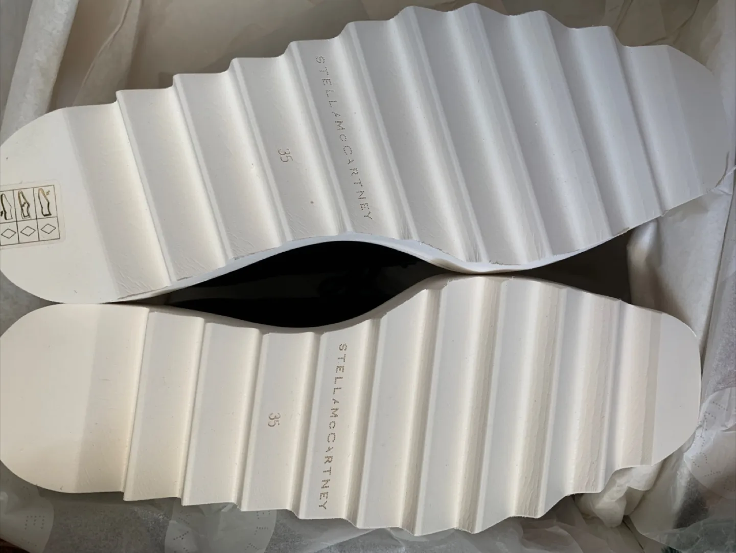 Stella McCartney Vegan Elyse Platform Shoes - Size 35 image indicator(4)