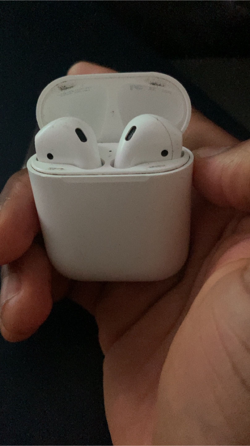 Apple AirPods (2nd generation) - photo 4