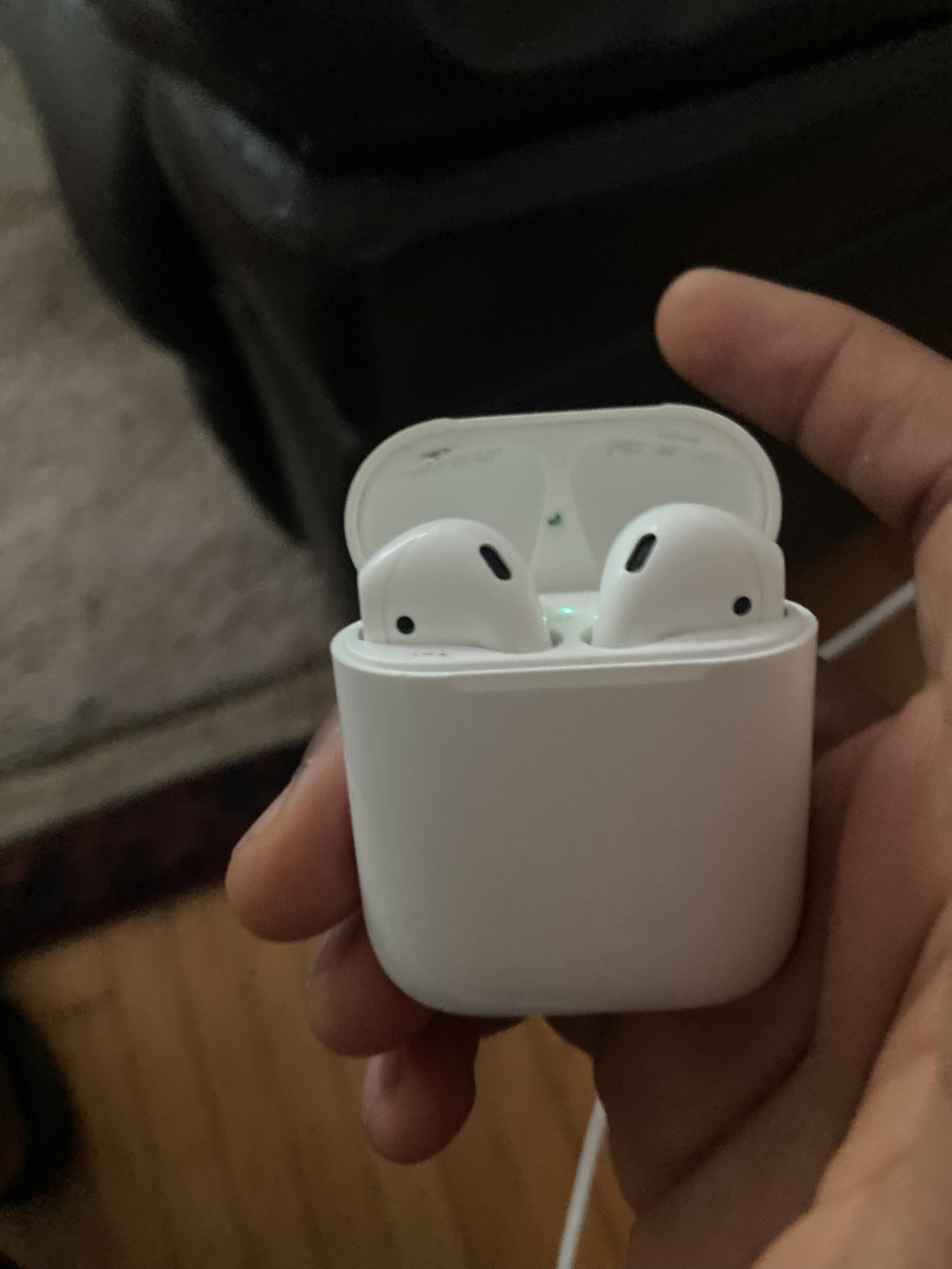 Apple AirPods (2nd generation)