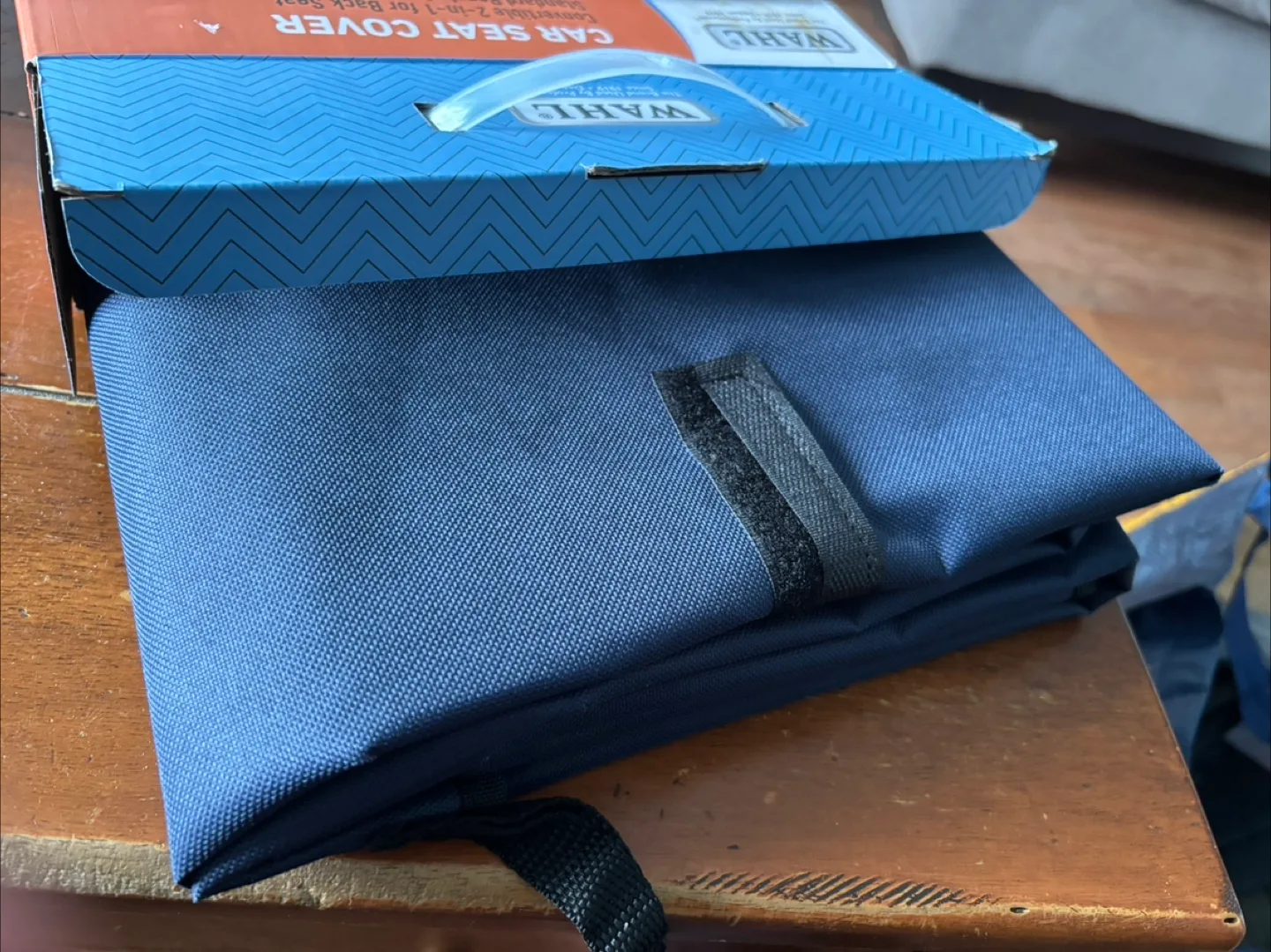 Wahl Convertible Car Seat Cover - NEW image indicator(4)