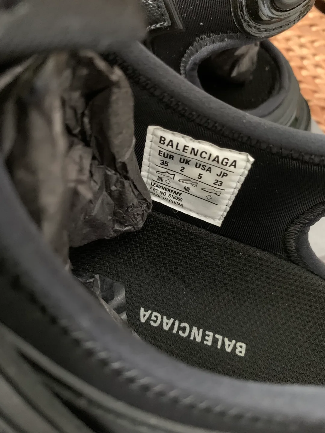 Balenciaga Black Mold Thong Sandals Size 35 image indicator(10)