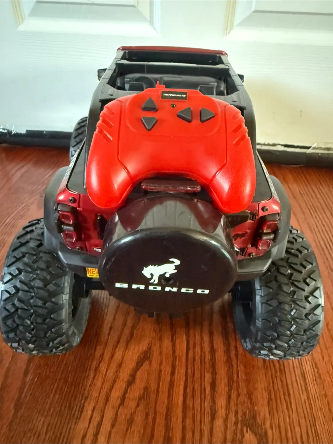 Bright RC Ford Bronco Raptor image indicator(3)