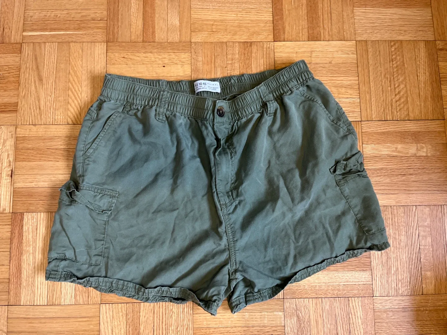 Primark Denim Co. Olive Green Cargo Shorts - Size 10 thumbnail