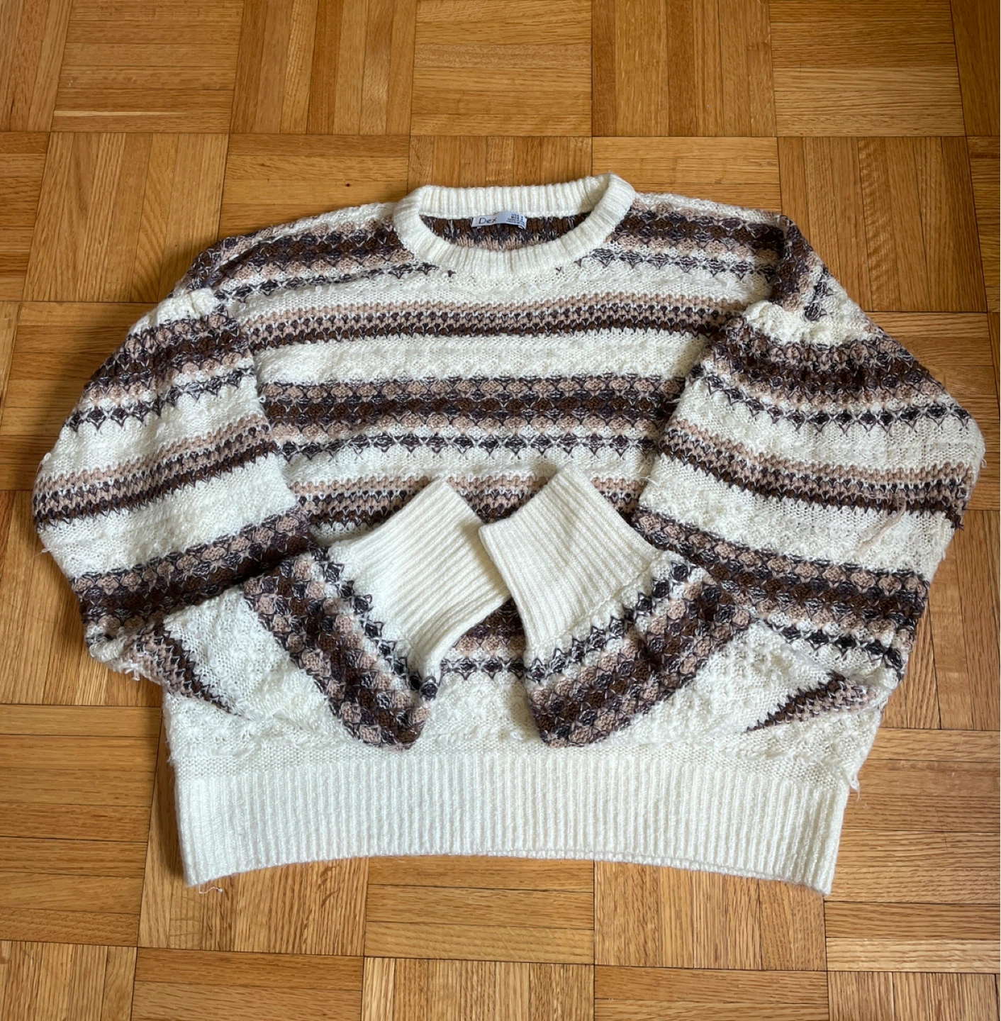 Dex Sweater - Size M