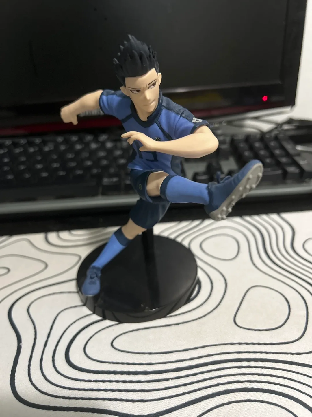 Blue Lock: Barou Shouei statue image indicator(3)