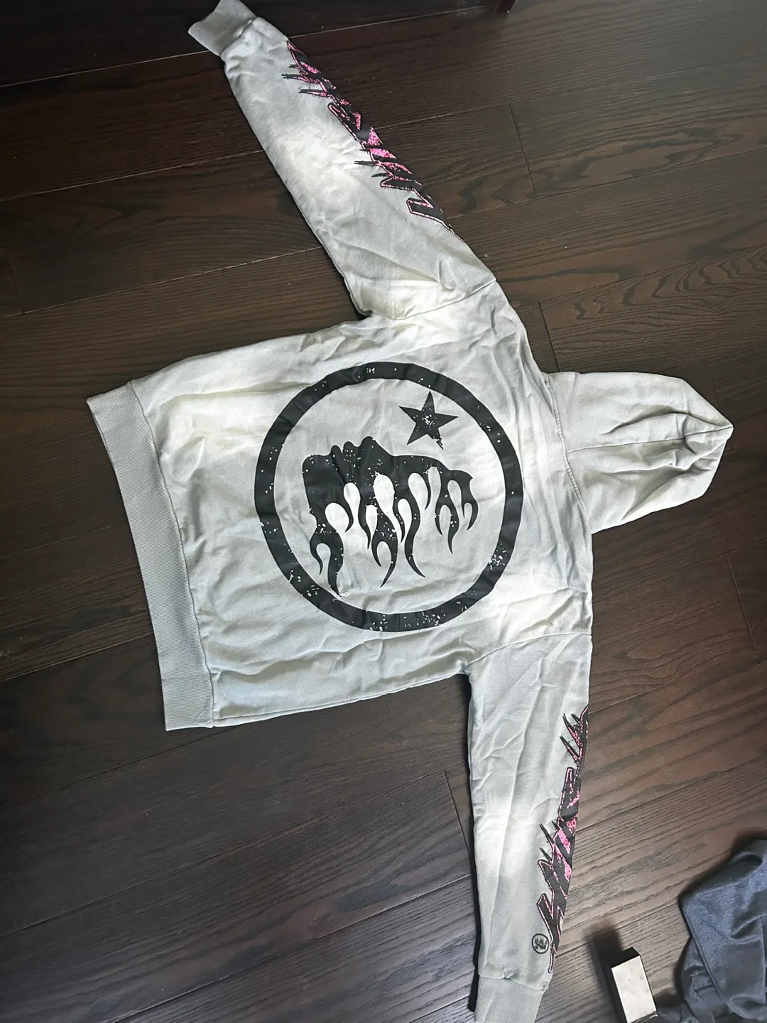 Hellstar tracksuit with tags image indicator(2)